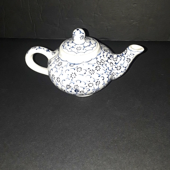c RARE SIGNED CHEZ GALIP HAND MADE TEA POT TURKEY
